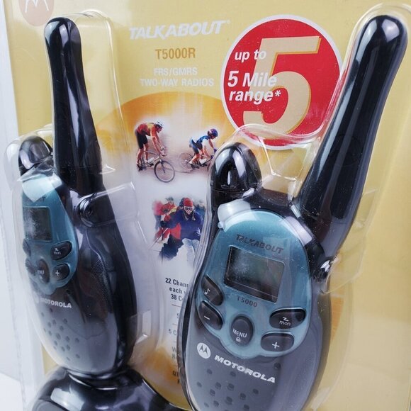 Motorola Talkabout T5000R Walkie Talkies Two Way Radios FRS/GMRS Sealed - Picture 3 of 10